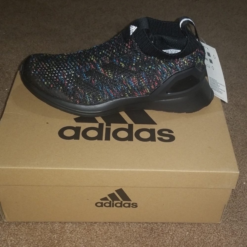 NIB Black Adidas No-lace Sneakers